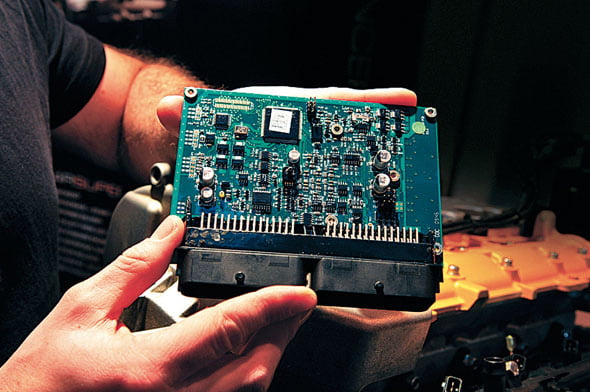 بهترین آموزشگاه تعمیرات ecu 2 بهترین آموزشگاه تعمیرات ecu