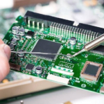 بهترین ابزارها برای تعمیرات برد و نحوه استفاده از آن‌ها