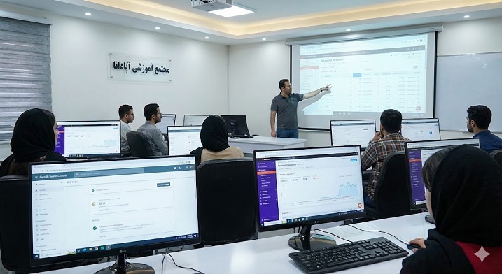 آموزش سئو در تبریز؛ دوره جامع 0 تا 100 ویژه بازار کار ۱۴۰۴ (پروژه محور) 2 کلاس سئو در حال برگزاری